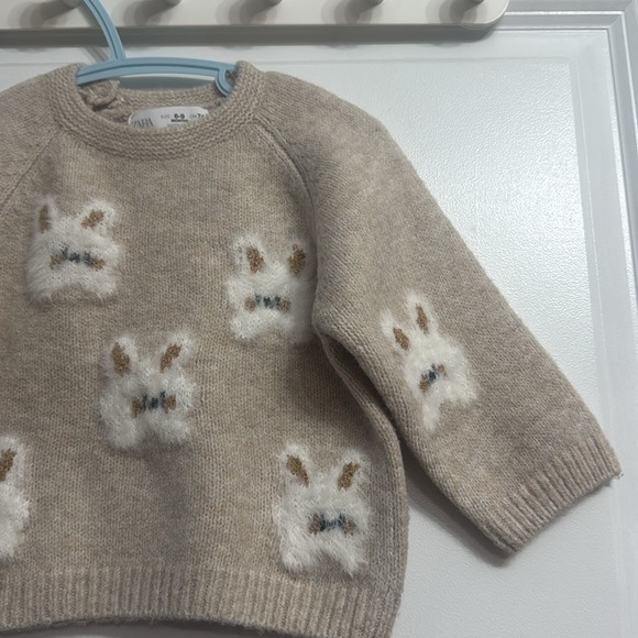 Zara Baby Knit Bunny Sweater - Picture 7 of 11